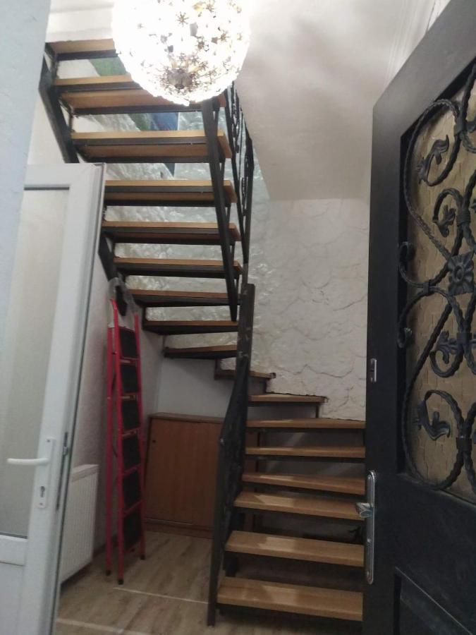 4 Chocolate Apartments In Old Tiflis Exterior foto